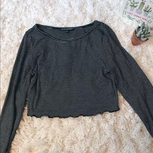 Brandy Melville😍 Cropped long sleeve top
